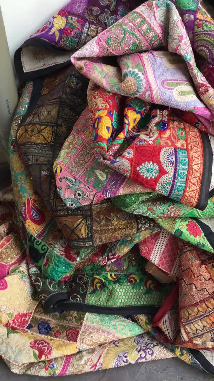 【India ダラムサラ】パッチワーク刺繍タペストリー 楽天市場】【10%OFFクーポン対象品】インド カンタ刺繍 パッチ