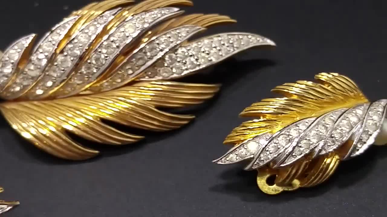 Jomaz Gold Plated Brooch & Earrings, Leaf Pave' Rhinestone Design 
