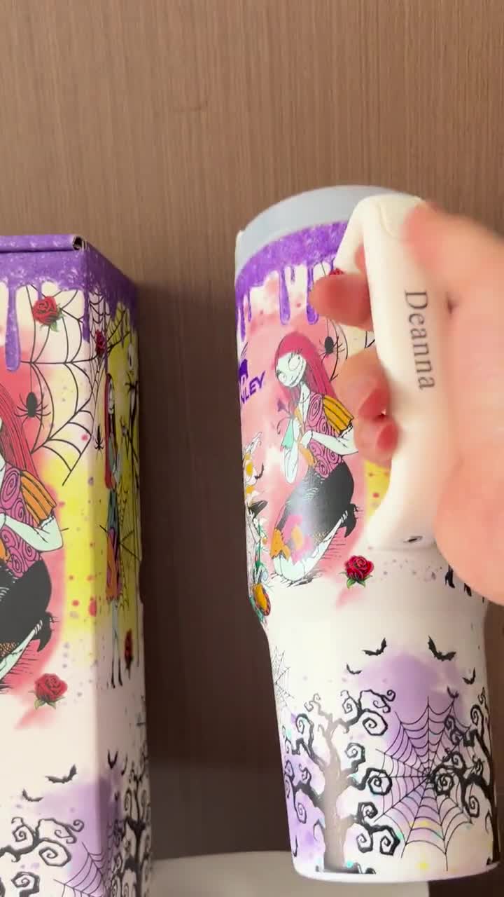Vaso Jack y Sally que brilla en la oscuridad, vaso navideño de Pesadilla antes de Navidad, Halloween, 40 oz, personalizado con nombre, regalo personalizado para ella video poster