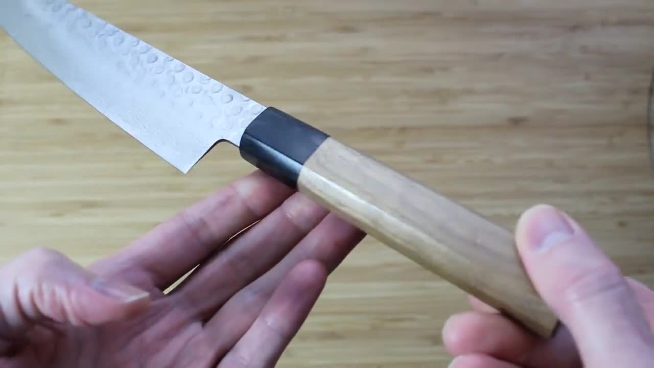 https://v.etsystatic.com/video/upload/q_auto/45_walnut_gyuto_1_utega8.jpg