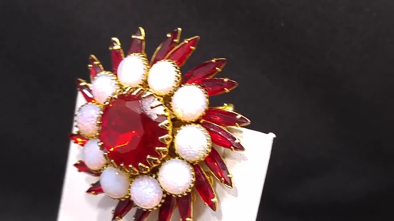 VTG sold FAUX OPAL DEEP RED RHINESTONE FLORAL BROOCH