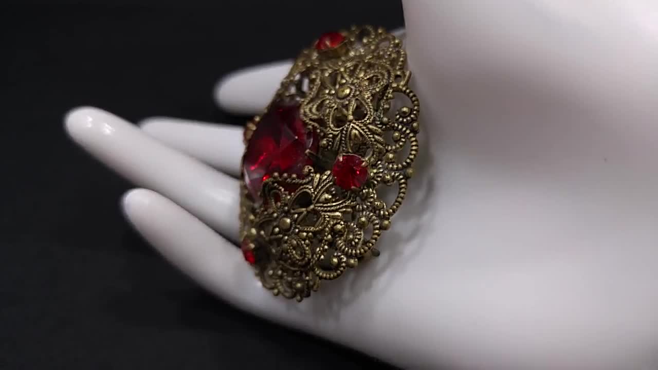 Fabulous Siam Red Vintage Sherman Japanned Brooch & Earrings