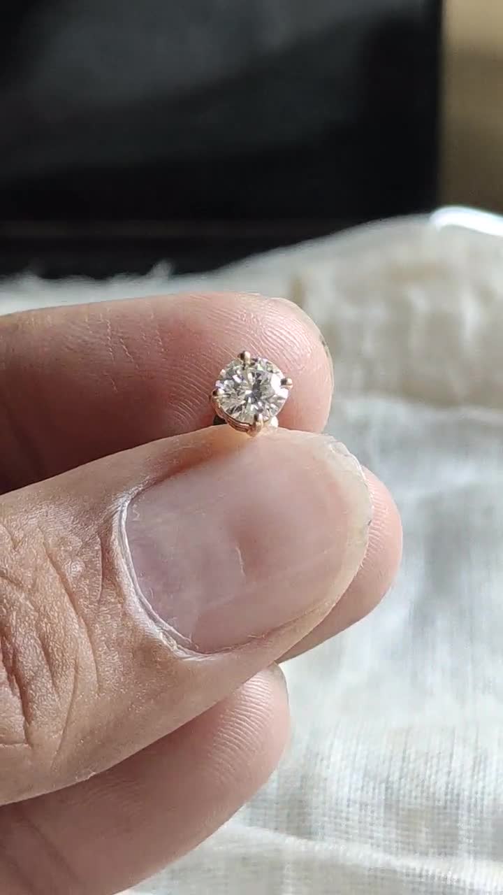 3-prong Diamond Solitaire Stud Earrings Tiny Diamond Studs Dainty