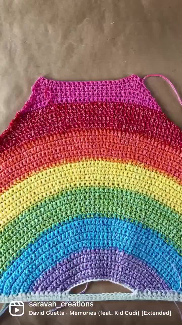 How to Crochet a Rainbow Top/ crochet rainbow bralette 