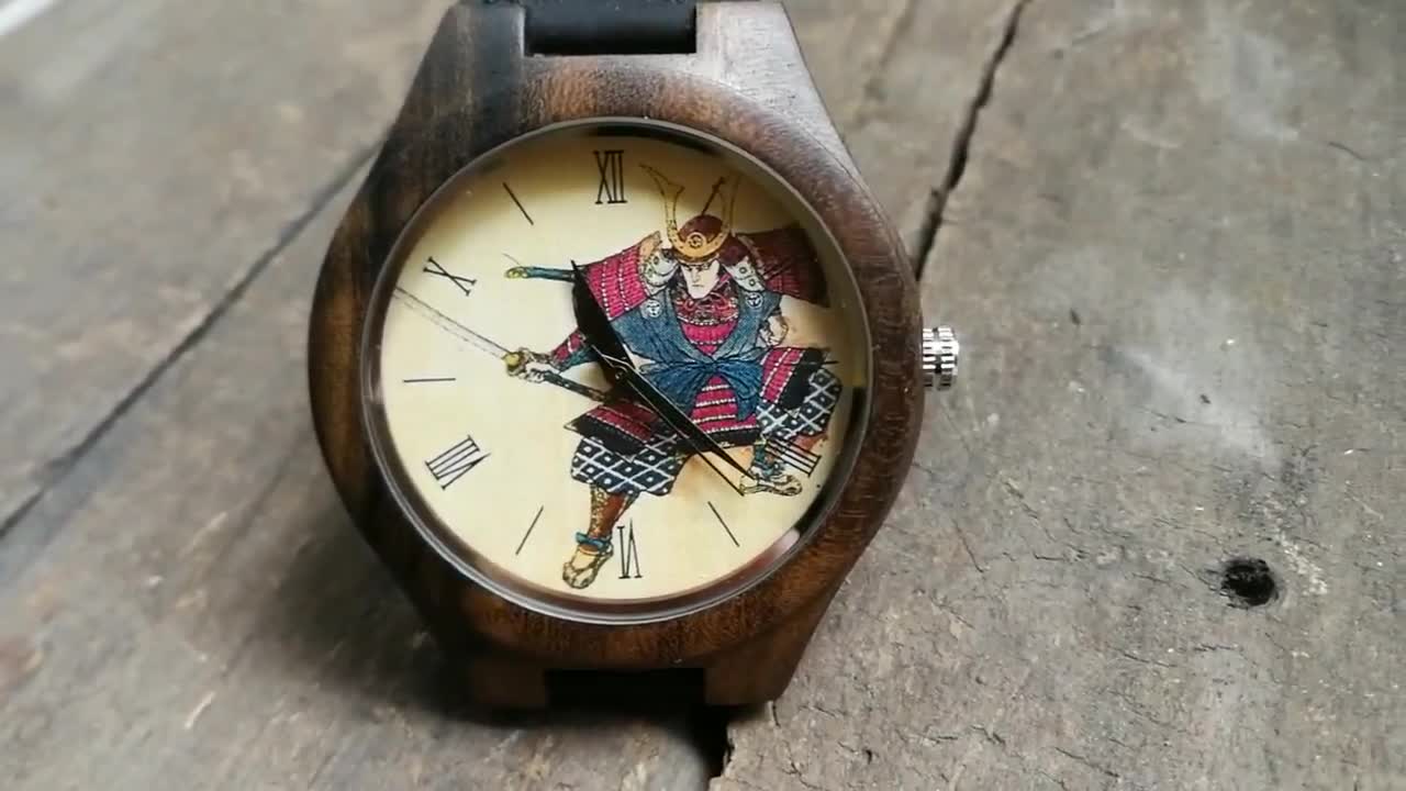 Orologio Samurai, Orologio spada giapponese, Orologio orientale  tradizionale, Unisex, Orologio da polso da uomo e da donna, Orologio in  legno, Regalo personalizzato inciso -  Italia