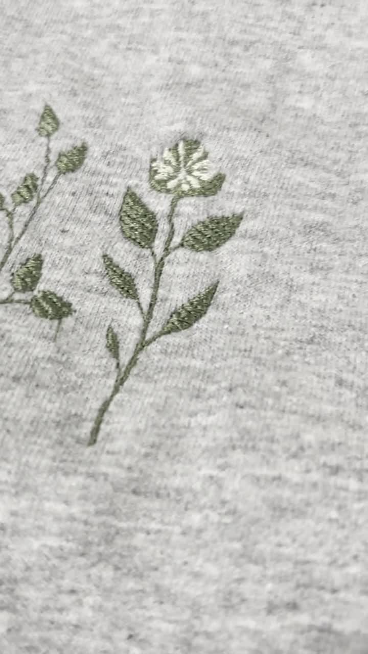 Flowers - Embroidered T-shirt - Ash Grey - Wildflowers
