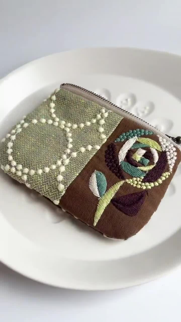 659# Handmade Sand Rose, Tambourine Circle Pattern Zipper Pouch