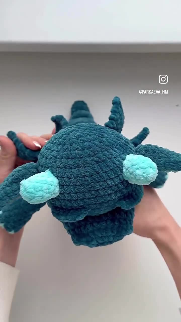 あみぐるみドラゴンのかぎ針編みパターン: DIY ぬいぐるみ (PDF