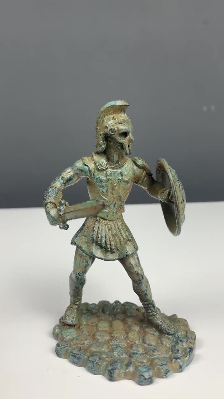 剣闘士マキシマスのブロンズ像、小型銅合金製置物、アート彫刻、男性へ