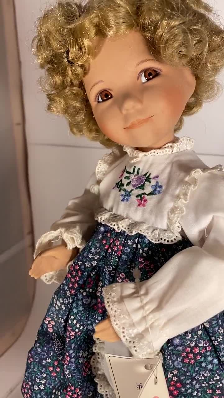 Vintage Edwin M. Knowles 14” Porcelain Goldilocks Doll EXCELLENT RARE