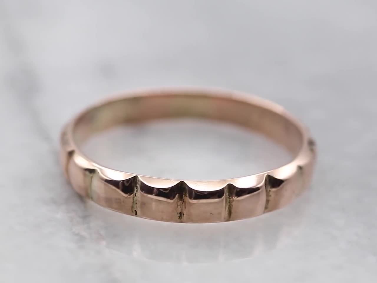 Rose gold deals scalloped wedding band