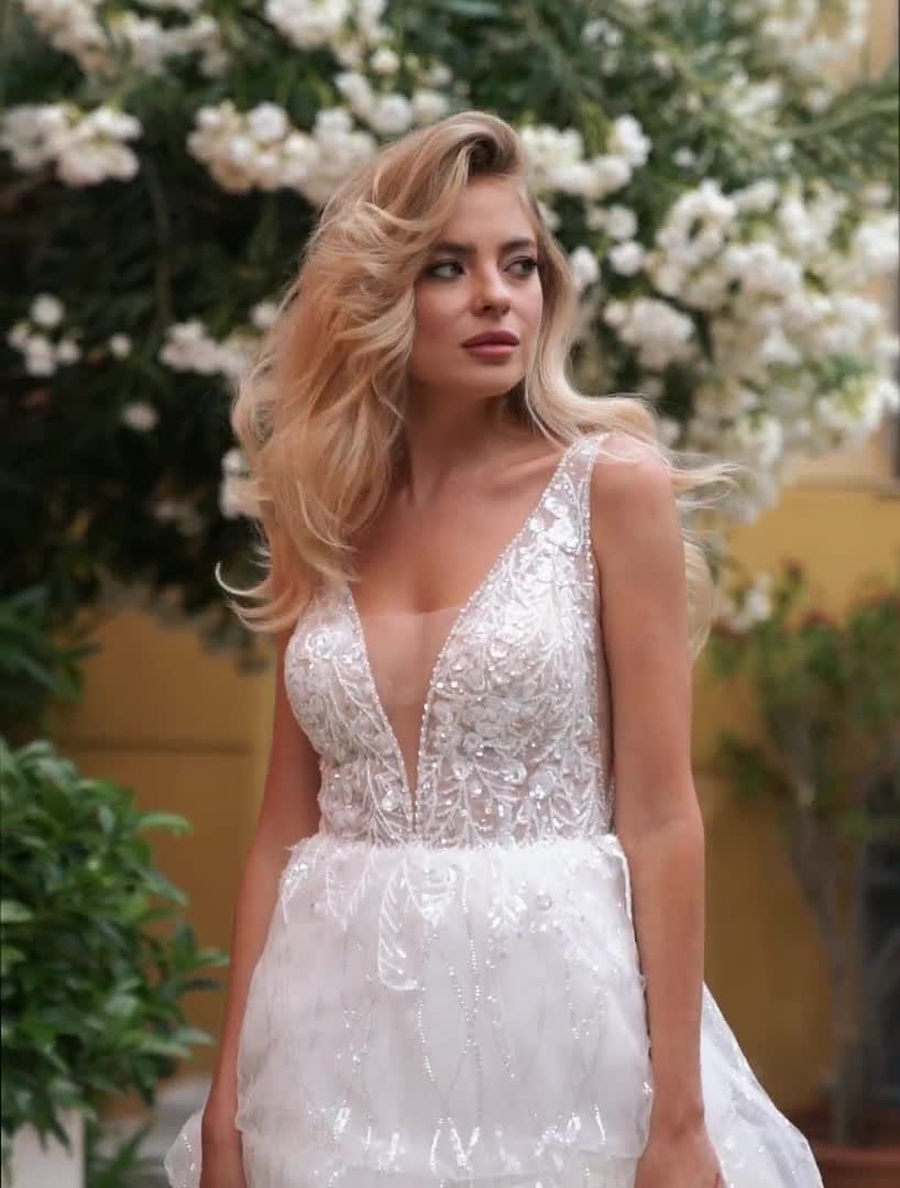 A-line Wedding Dress 625, Sleeveless Wedding Dress, Bridal Gown, V