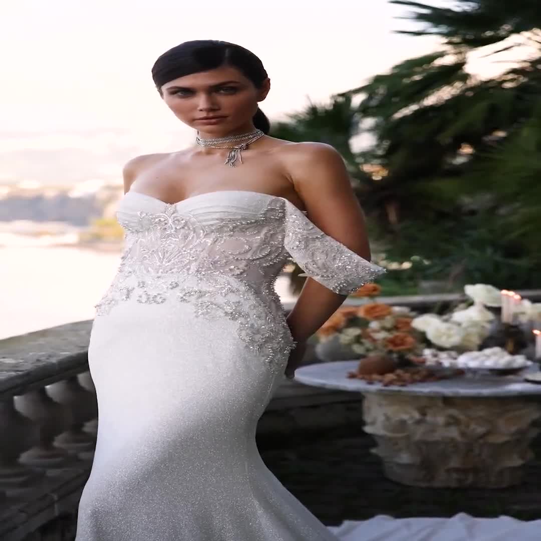 Corset Wedding Dress With a Hood Cape Bridal Mermaid Style Push up
