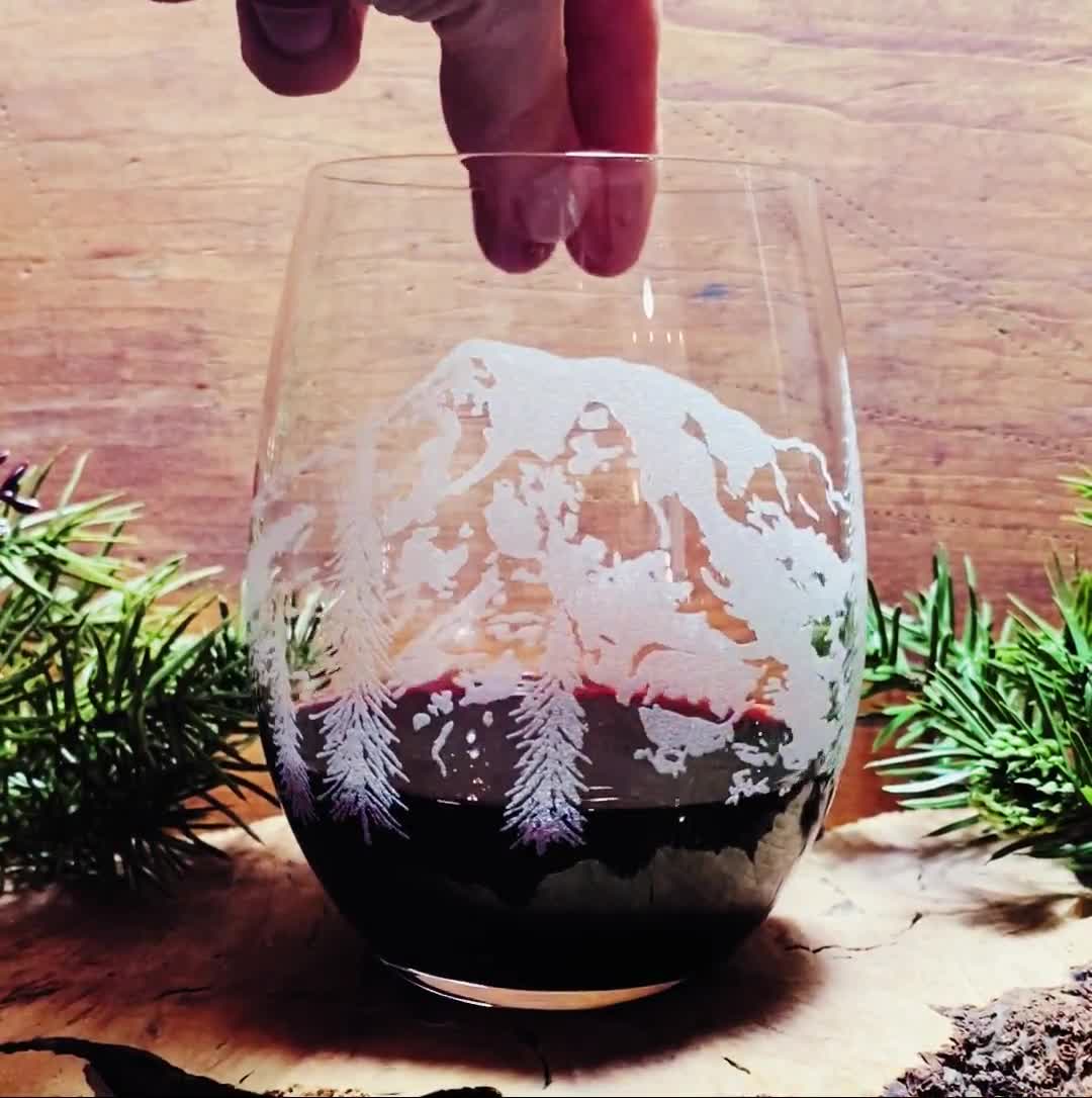 Mt. Rainier Washington Cascades Engraved Crystal Stemless Wine Glass 1 Single  Wine Glass 