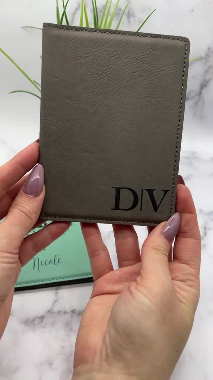 Personalized Engraved Leather Passport Holder (11 designs) – VividEditions