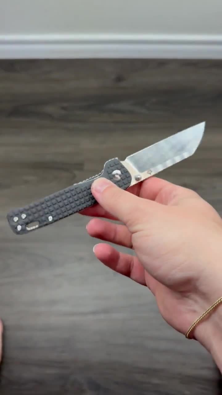 Fits QSP Penguin - Replacement Scales (Knife Not Included)