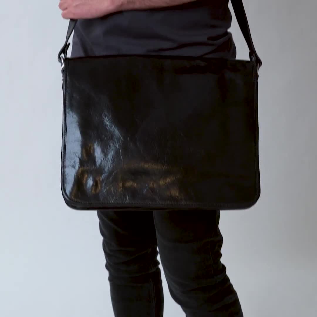 Annabel Tan - Leather Crossbody Bag - Republic of Florence