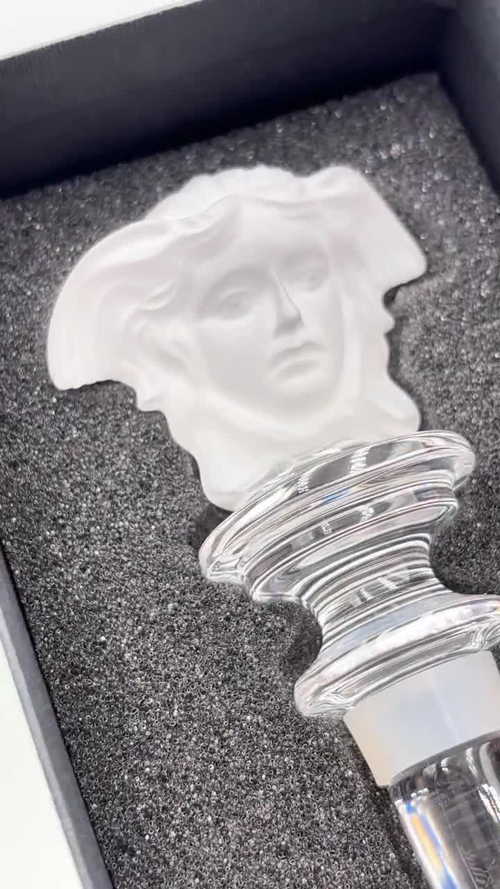 Versace - Vintage autentisk Versace flaskpropp / Rosenthal Versace kristallglasflaskpropp / medusahuvud / originalask / utmärkt present video poster