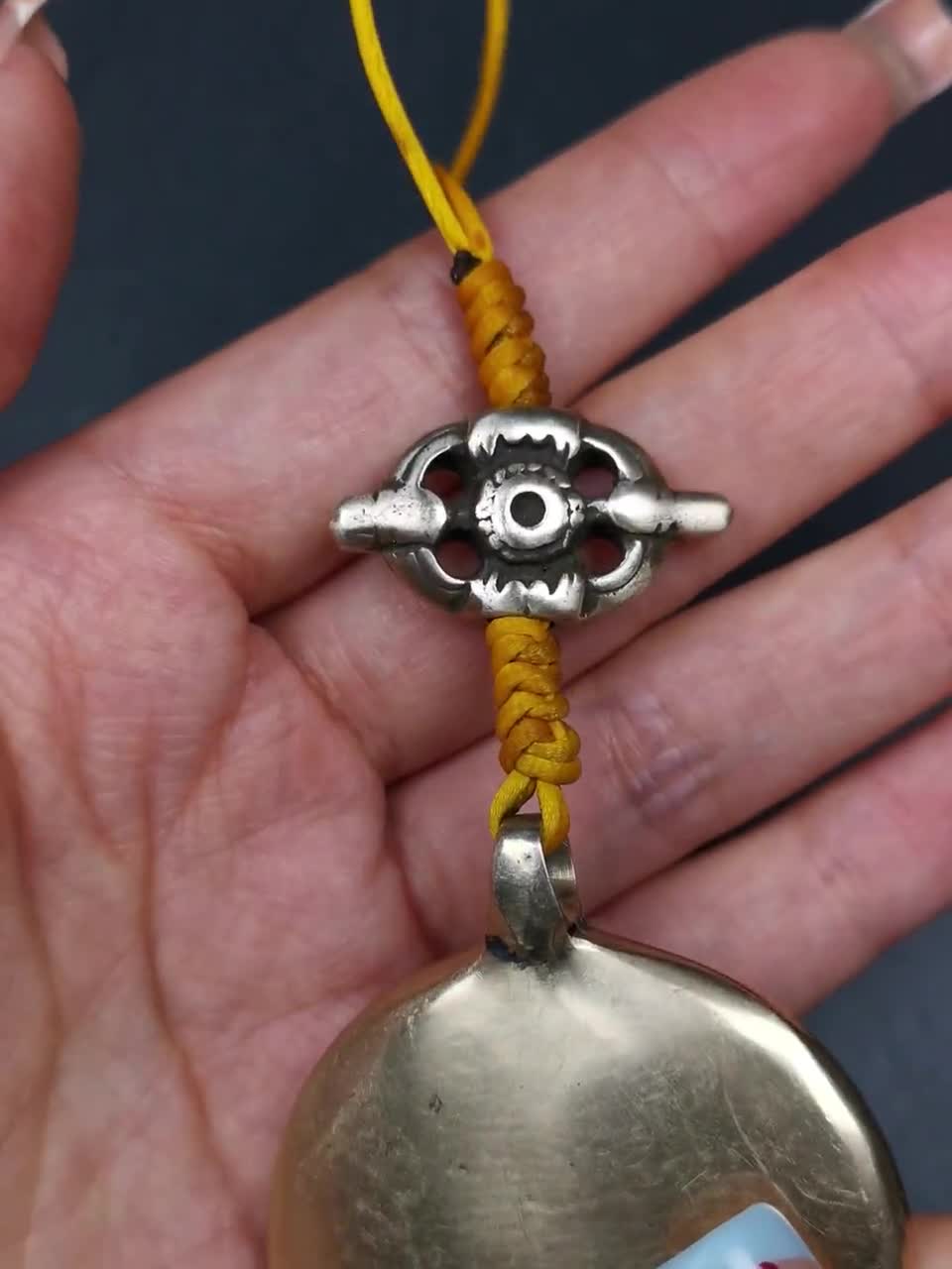 Gandhanra ヴィンテージ チベット仏教のお守り シパホ バッジ - リマ