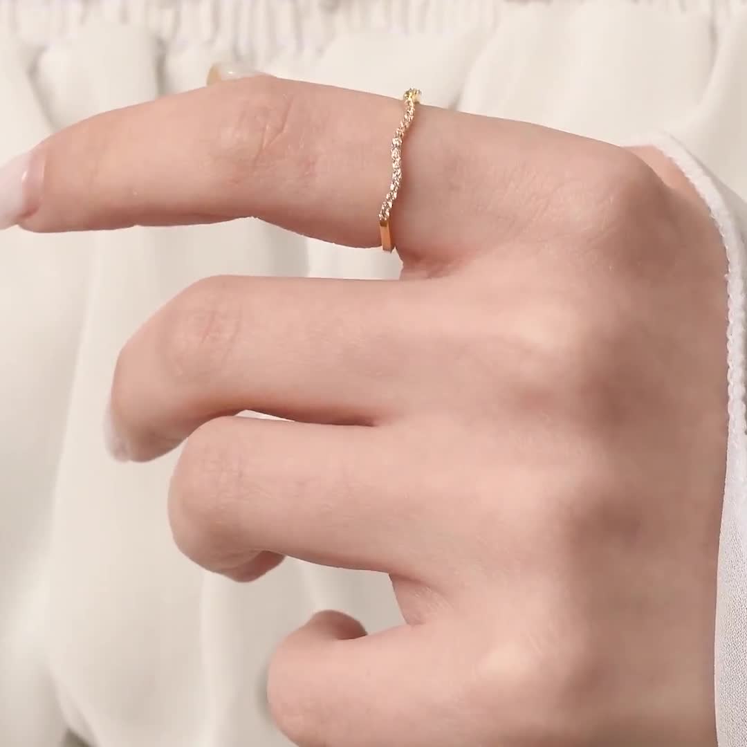 14K Solid Gold Twisted Diamond Band, Curved Wedding Ring video poster