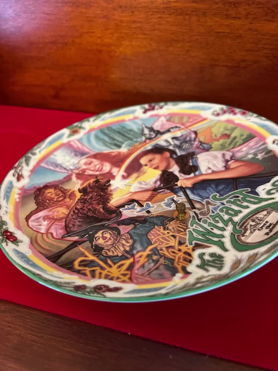 Vintage Wizard of Oz Collector Plate: Over the Rainbow, Dorothy