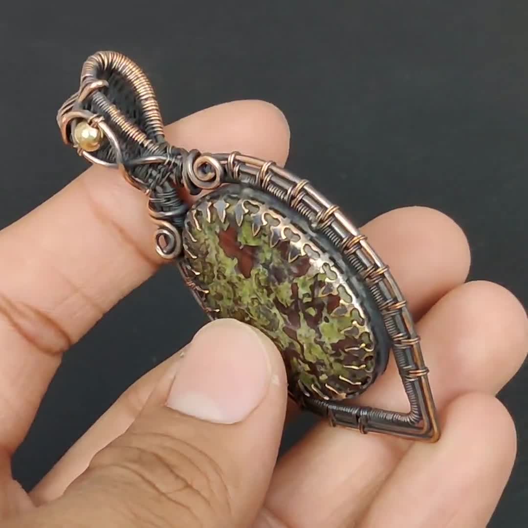 Pietra Sangue Di Drago Grezza - Magic Planner