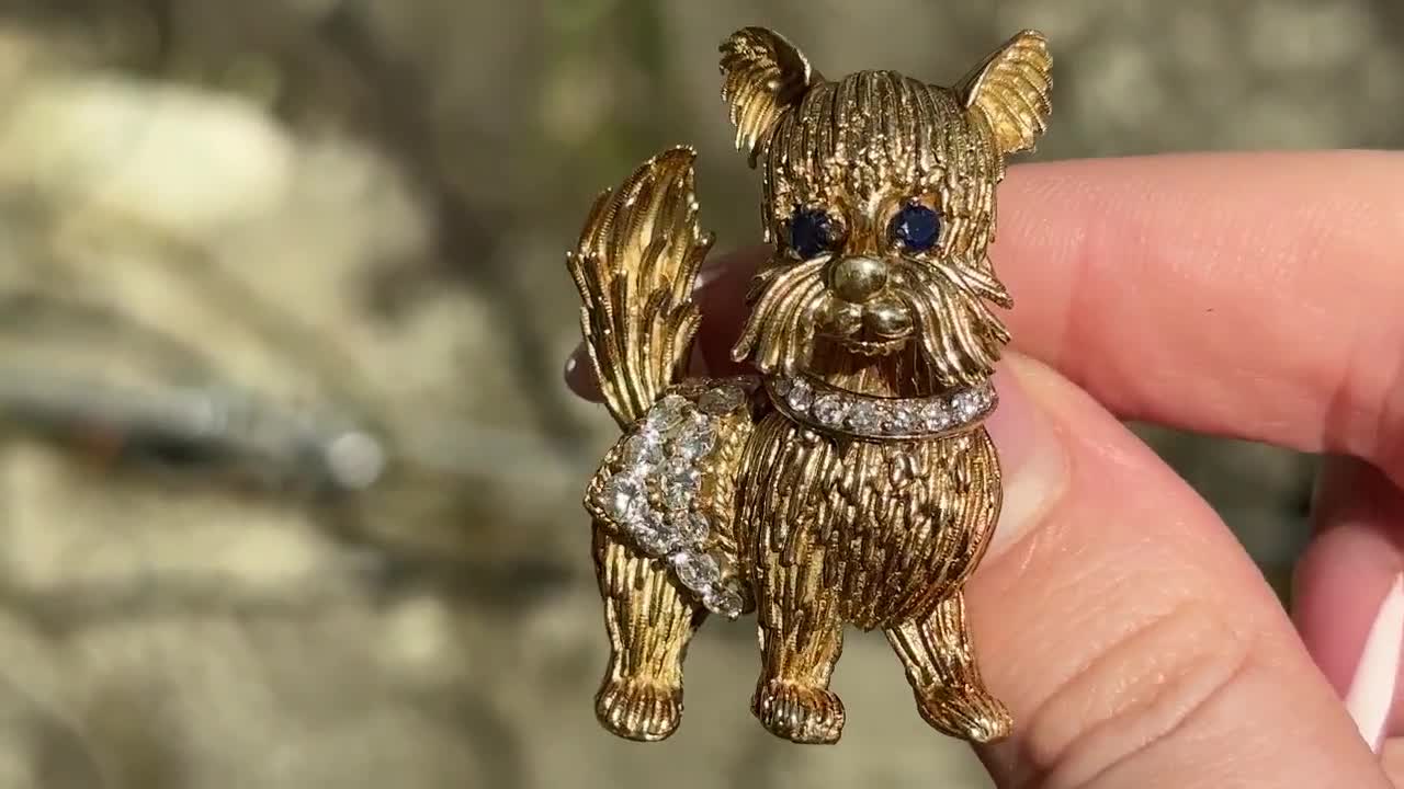 Broche Vintage Chien émaillé Avec Cristaux Et Numéro 527 - Or Couleur Ancien