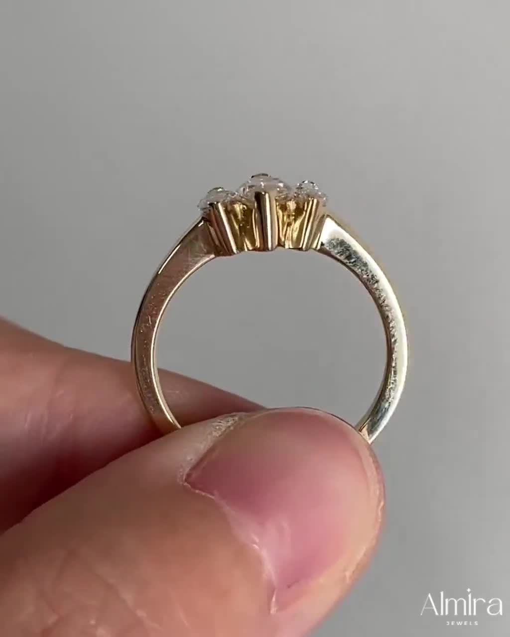 Rosa Maria cut-out Pavé Diamond Ring - Farfetch