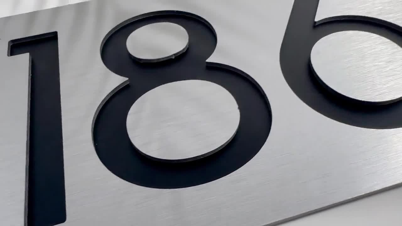 house リスト ① Sculptural House Numbers – Petra