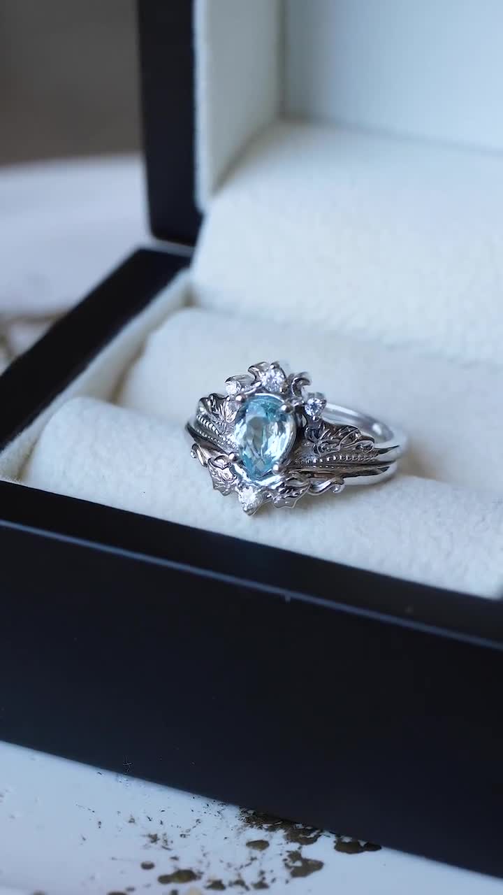 1 Carat Aquamarine Engagement Ring Set, Tiara Shape Gold Ring with Diamonds / Ariadne