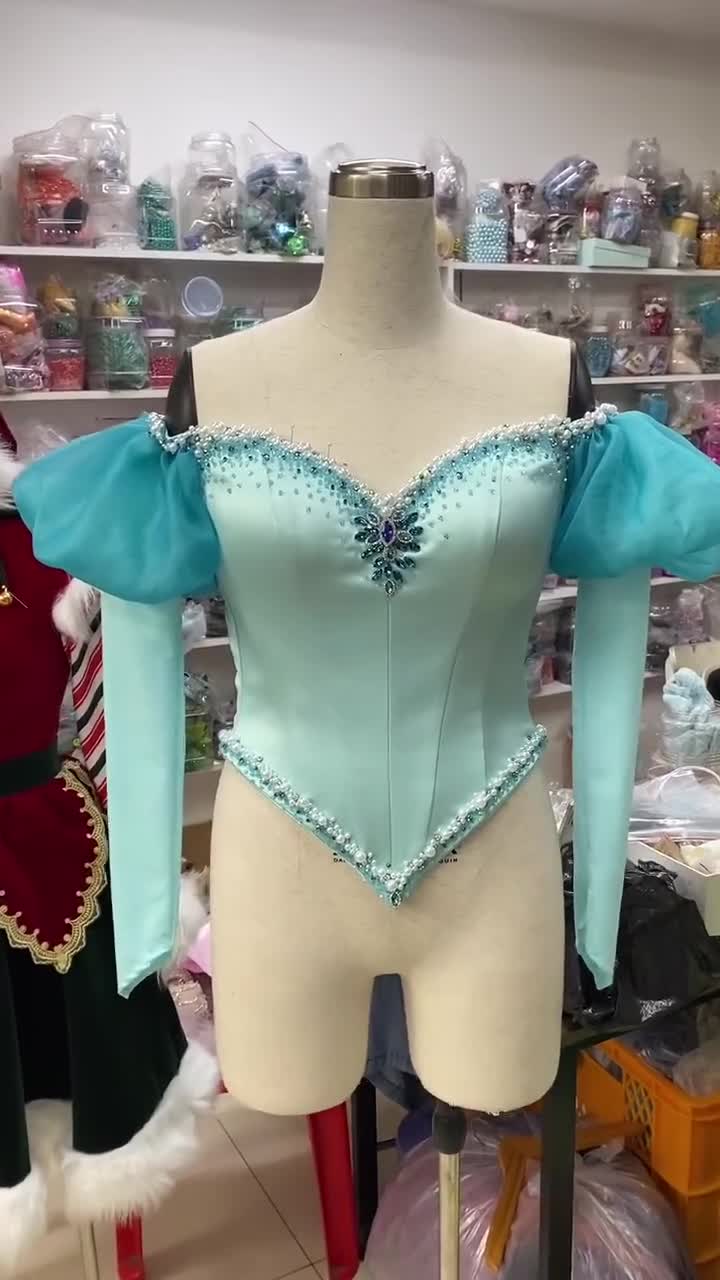 Mollynguyendesignによるアリエルプリンセスブルーカラーバージョン