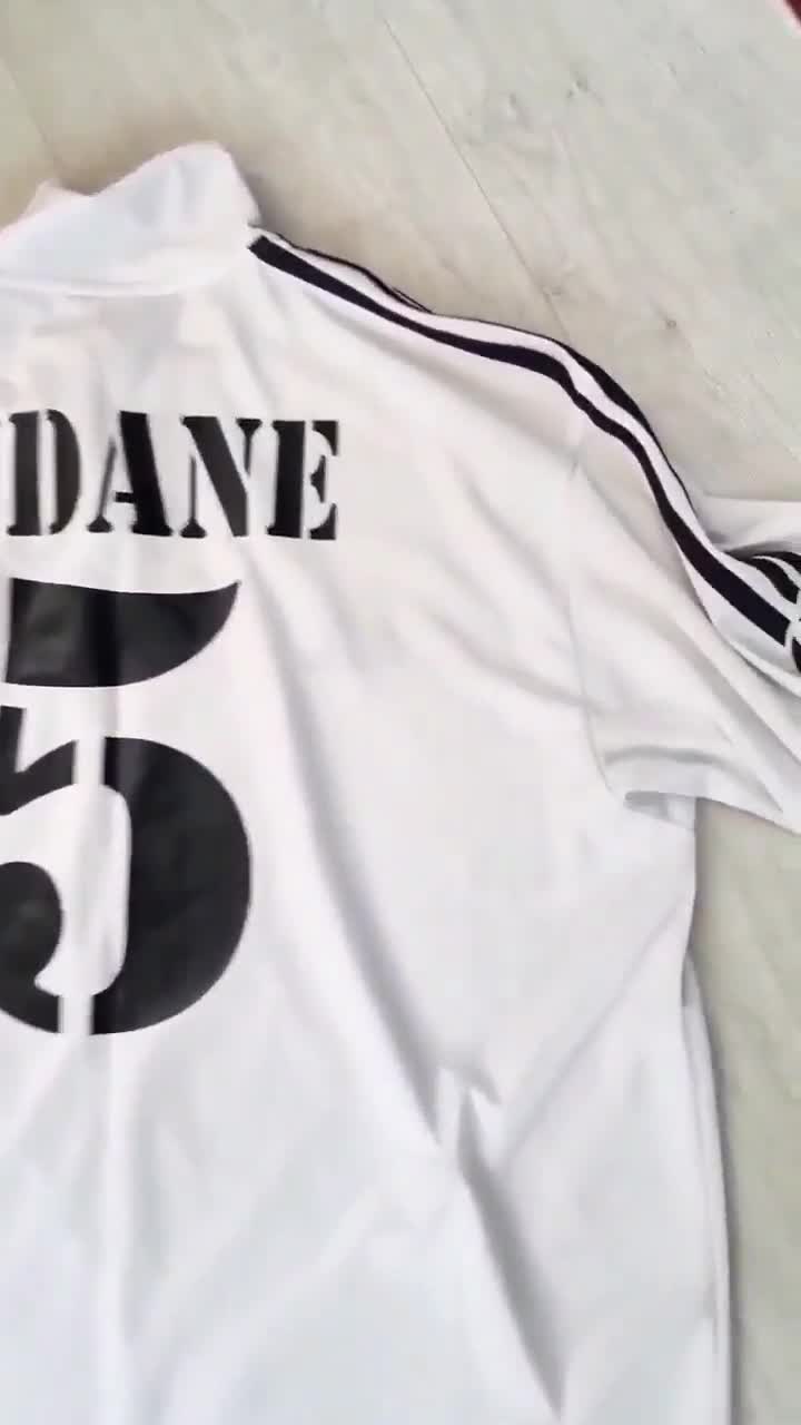 Real Madrid 2001 Retro Home Shirt/jersey Long Sleeve 5 Zidane 