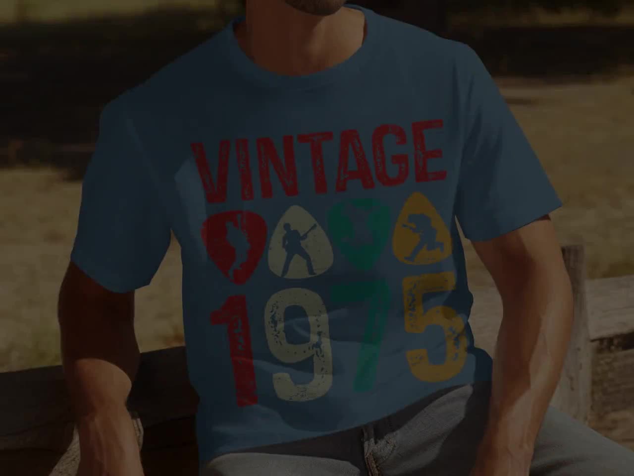 Vintage 1975 Men's Birthday T-shirt 50th Celebration Gift Classic