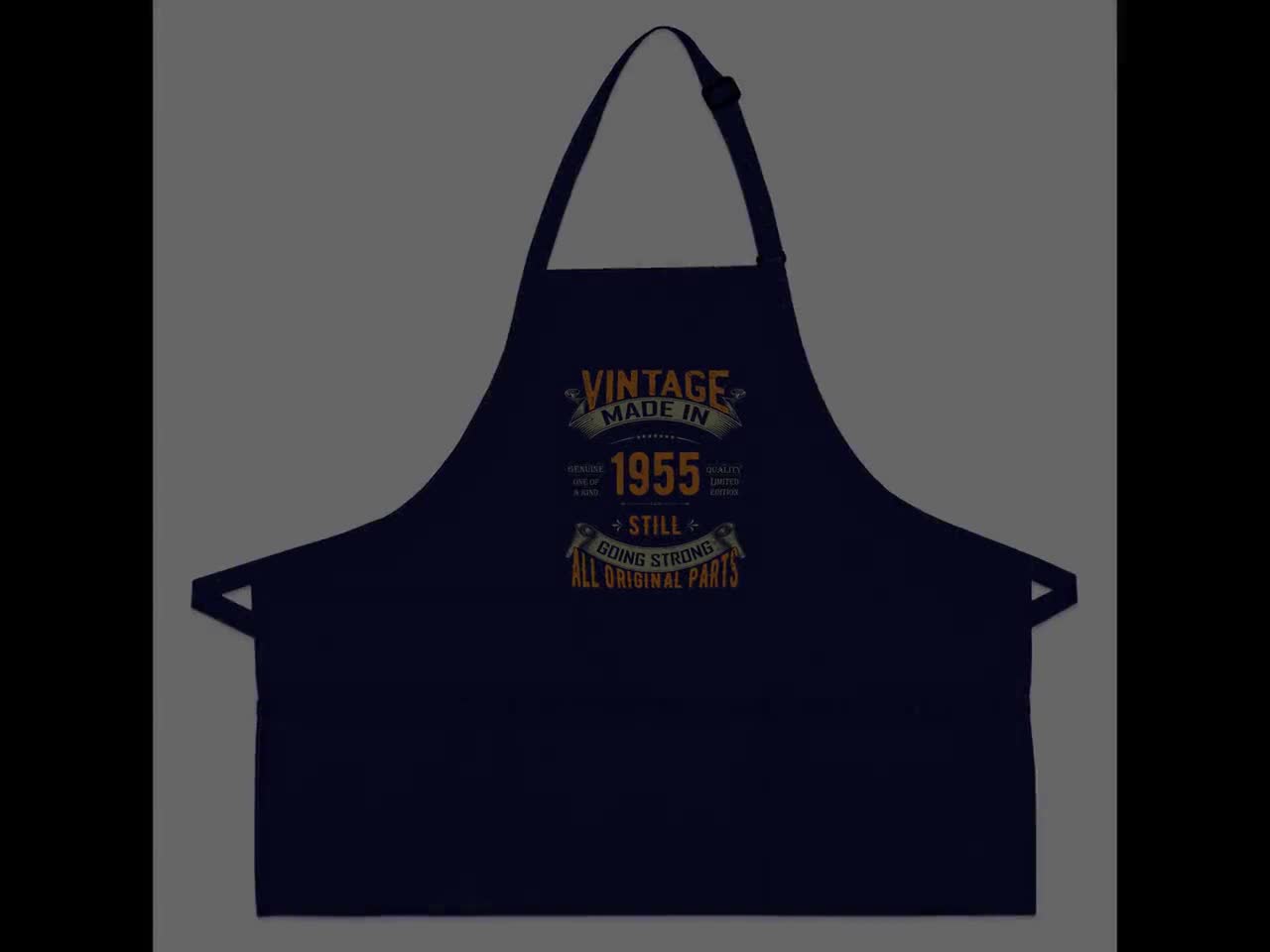 Grembiule per 70° compleanno per uomo, regalo per griglia, grembiule da cucina con tasche, regalo da chef per lei, idea regalo di compleanno, grembiule da barbecue, cucina vintage 1956 - Italia