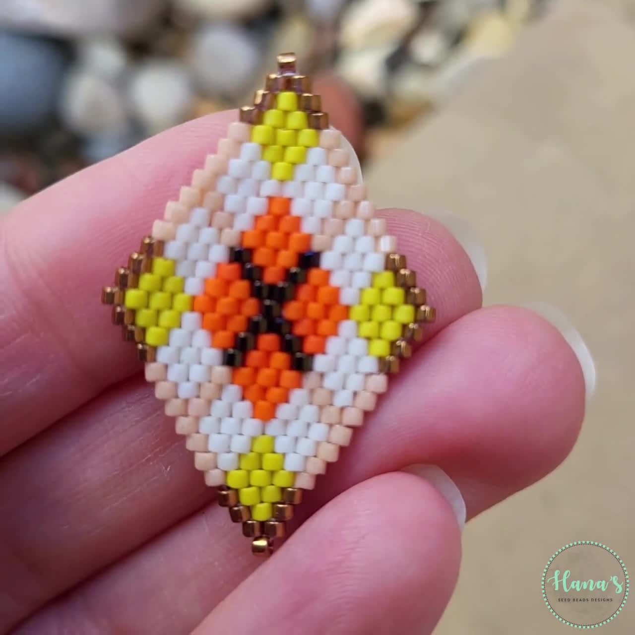 Hana's Seed Beads Designs