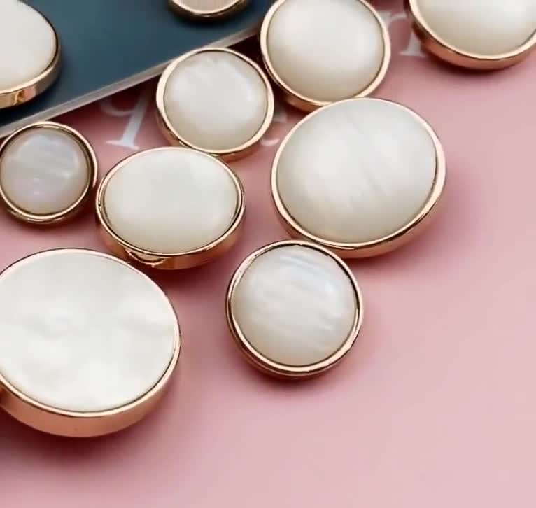 LUXURY MOTHER OF PEARL BUTTONS -10mm,15mm, 18mm, 20mm, 25mm, 30mm