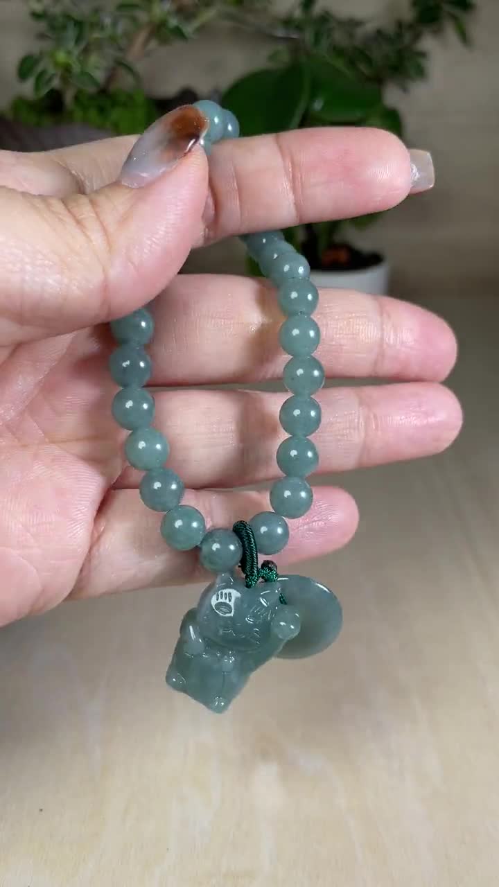 Jade Lucky Cat Bracelet, Green Jade Beaded Japanese Maneki Neko