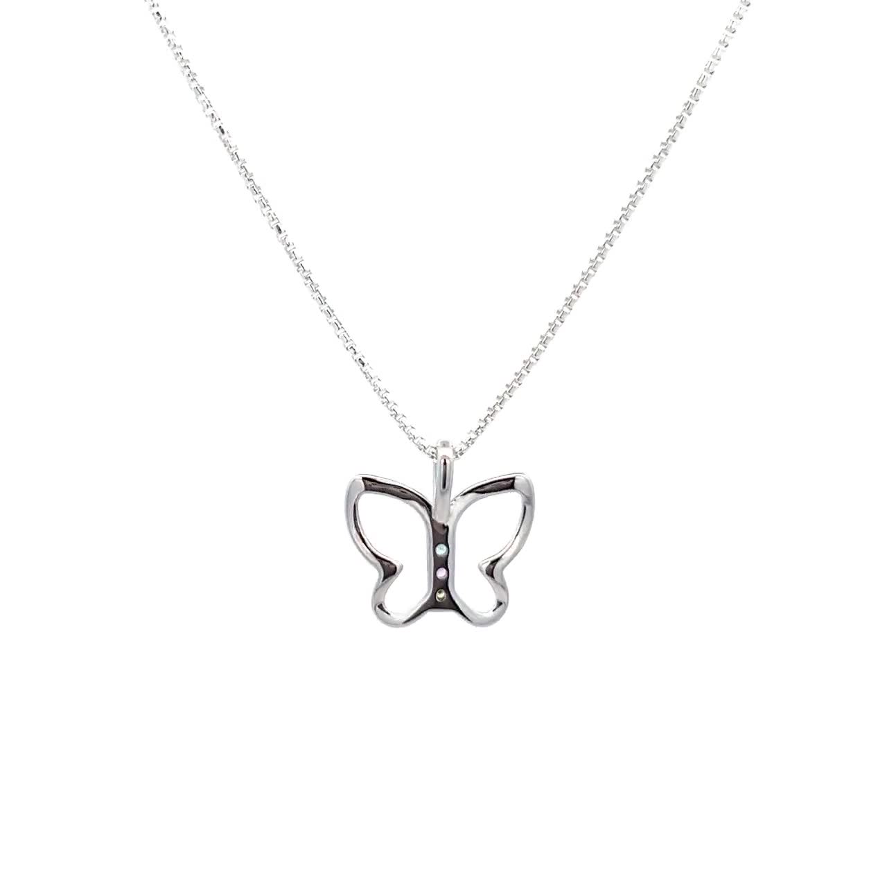 Collana con ciondolo a forma di farfalla cava con zirconi a