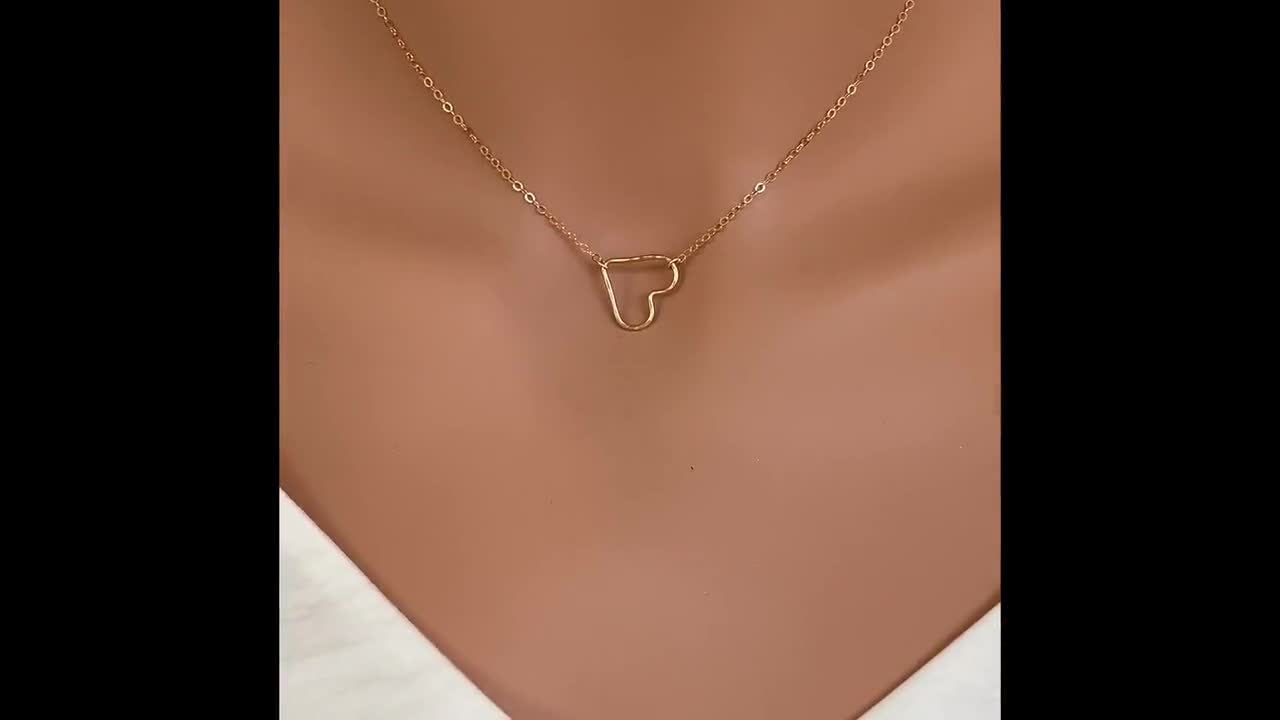 Floating Diamonds Heart Necklace 💎 Ready to Go! Shop: piazshop.com |  Instagram