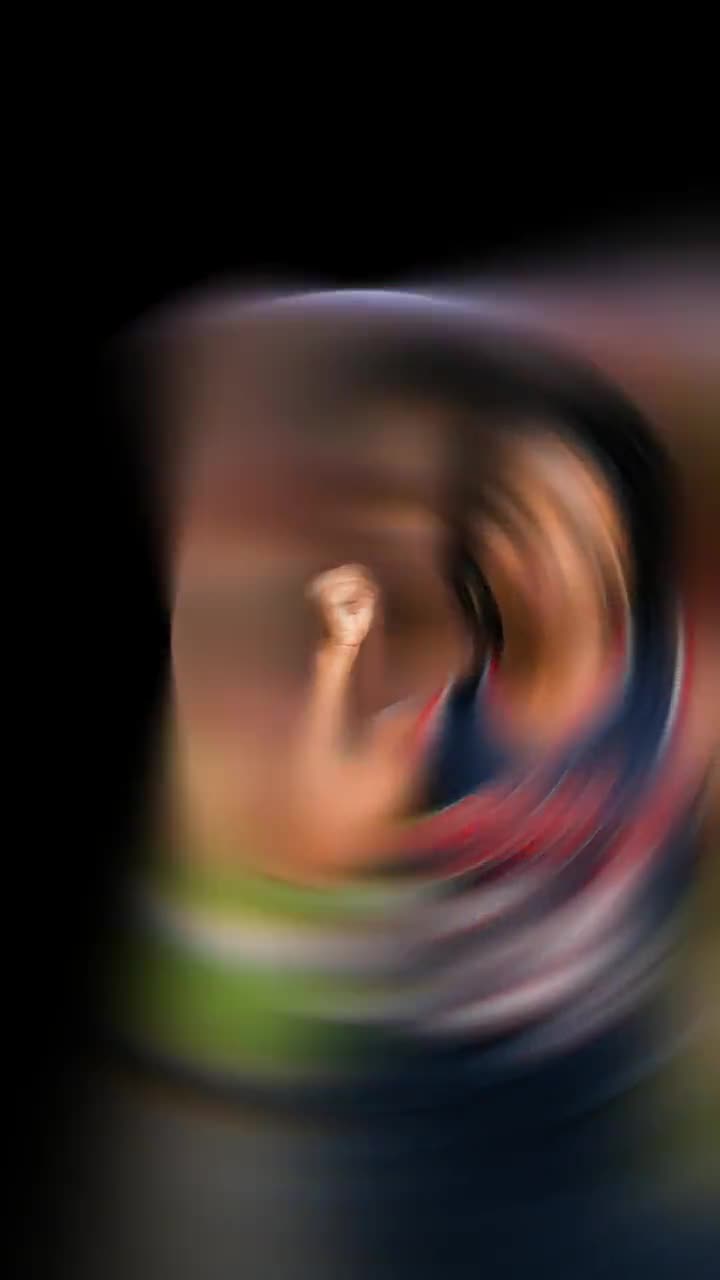 Vestido de baloncesto personalizado para niñas: estilo retro personalizado video poster