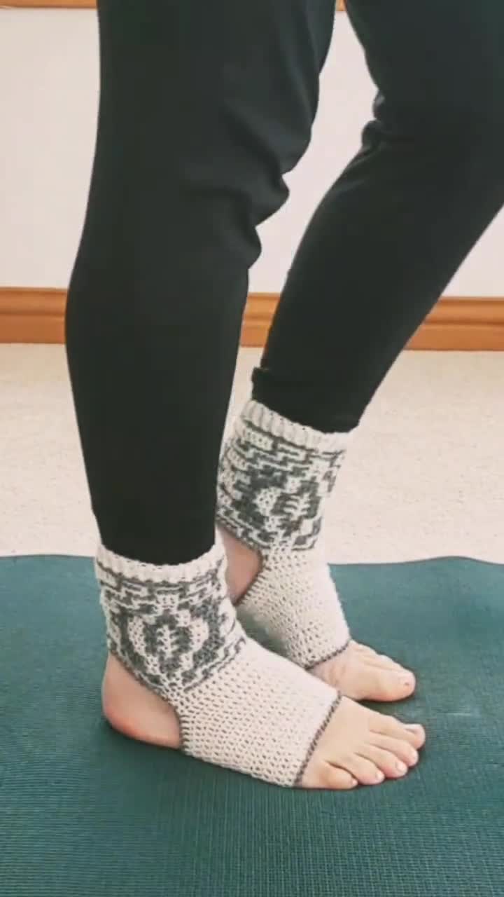 Baltic Winds Yoga Socks: Crochet pattern | Ribblr