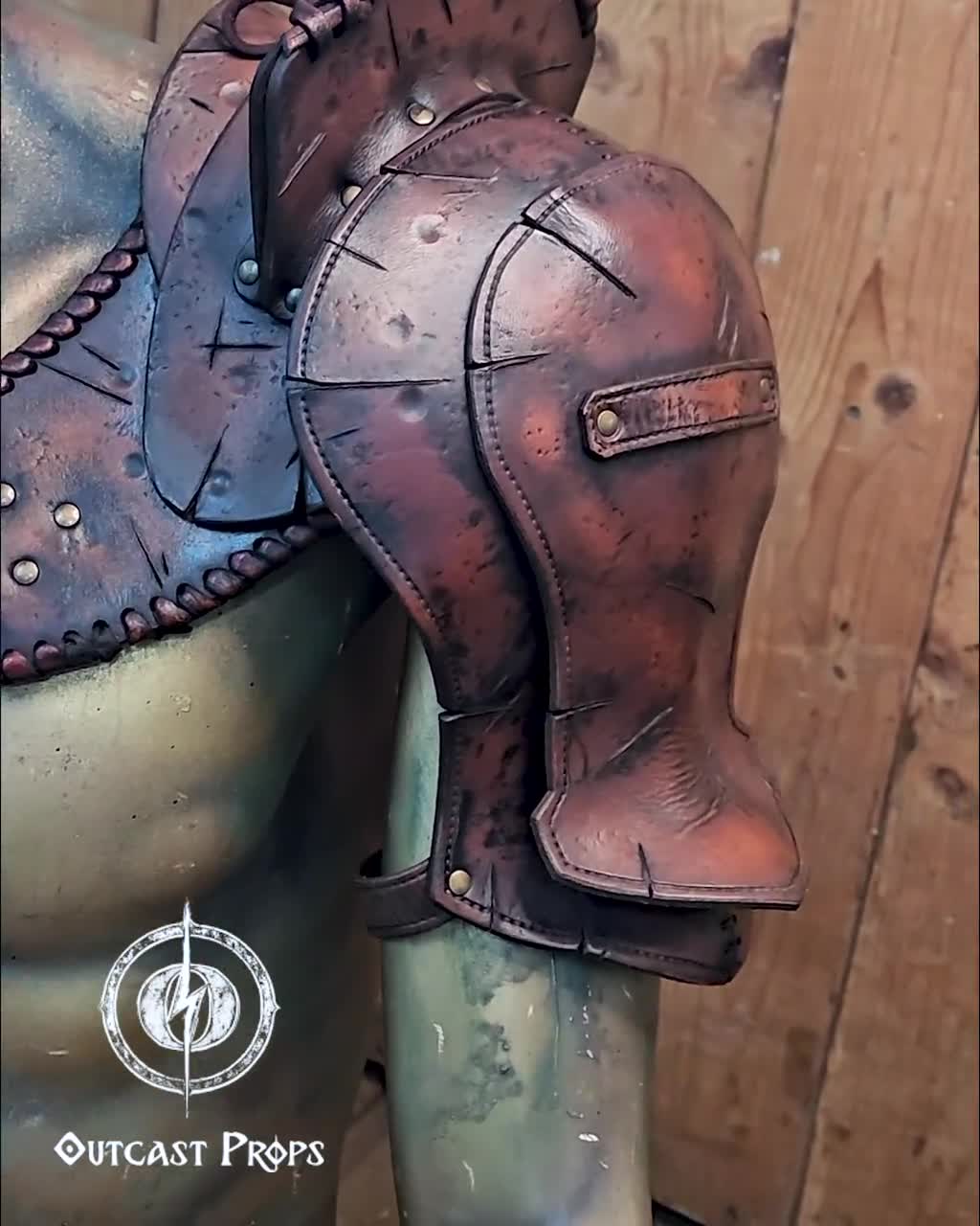 HiiFeuer Viking Faux Leather Single Pauldron Armadura de hombro, Retro Medieval Knight Shoulder Armor for LARP/Cosplay (Dark Brown HiiFeuer Viking Faux Leather Single Pauldron Armadura de hombro, Retro Medieval Knight Shoulder Armor for LARP/Cosplay (Dark Brown