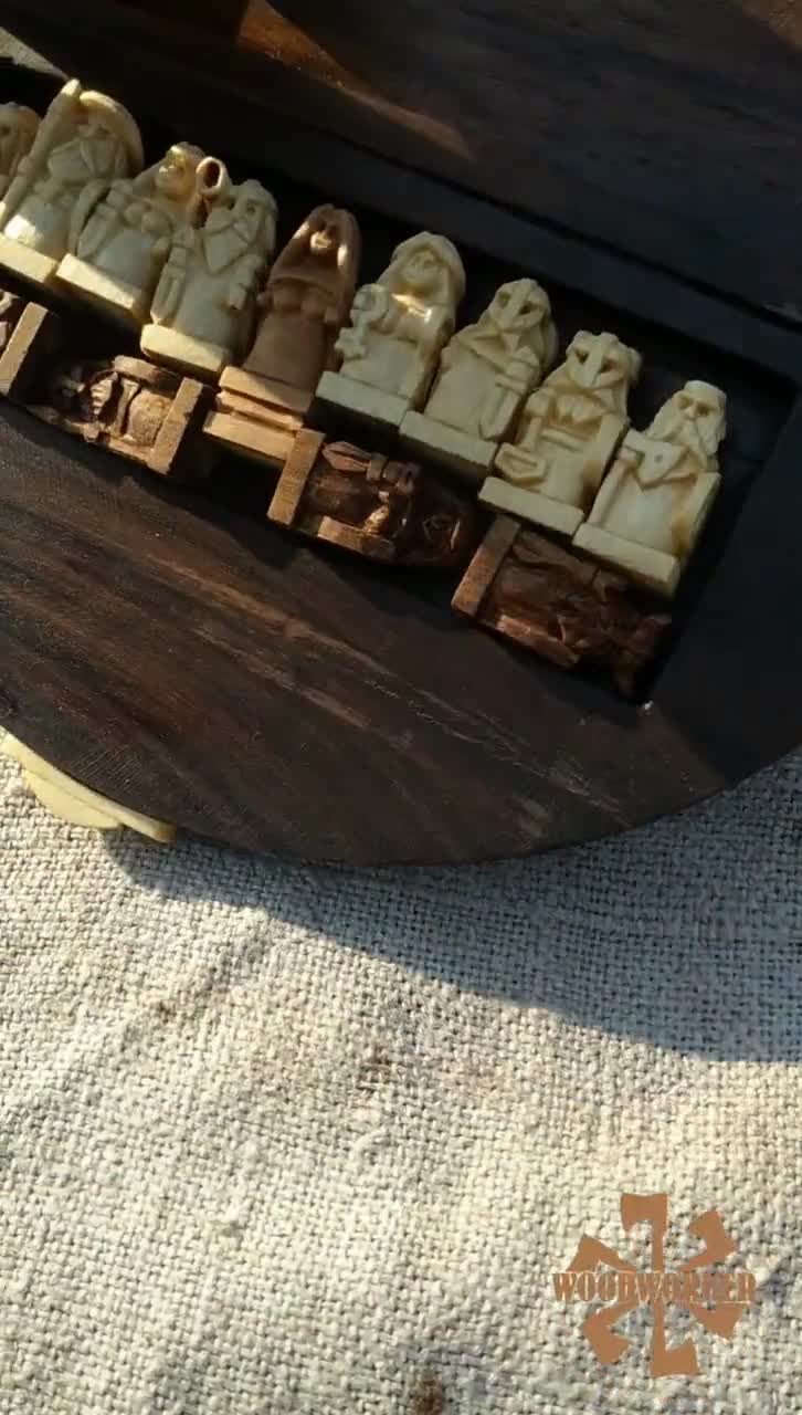 Campo de batalla de los dioses - Brandubh, antiguo juego de mesa irlandés, las piezas son dioses nórdicos video poster