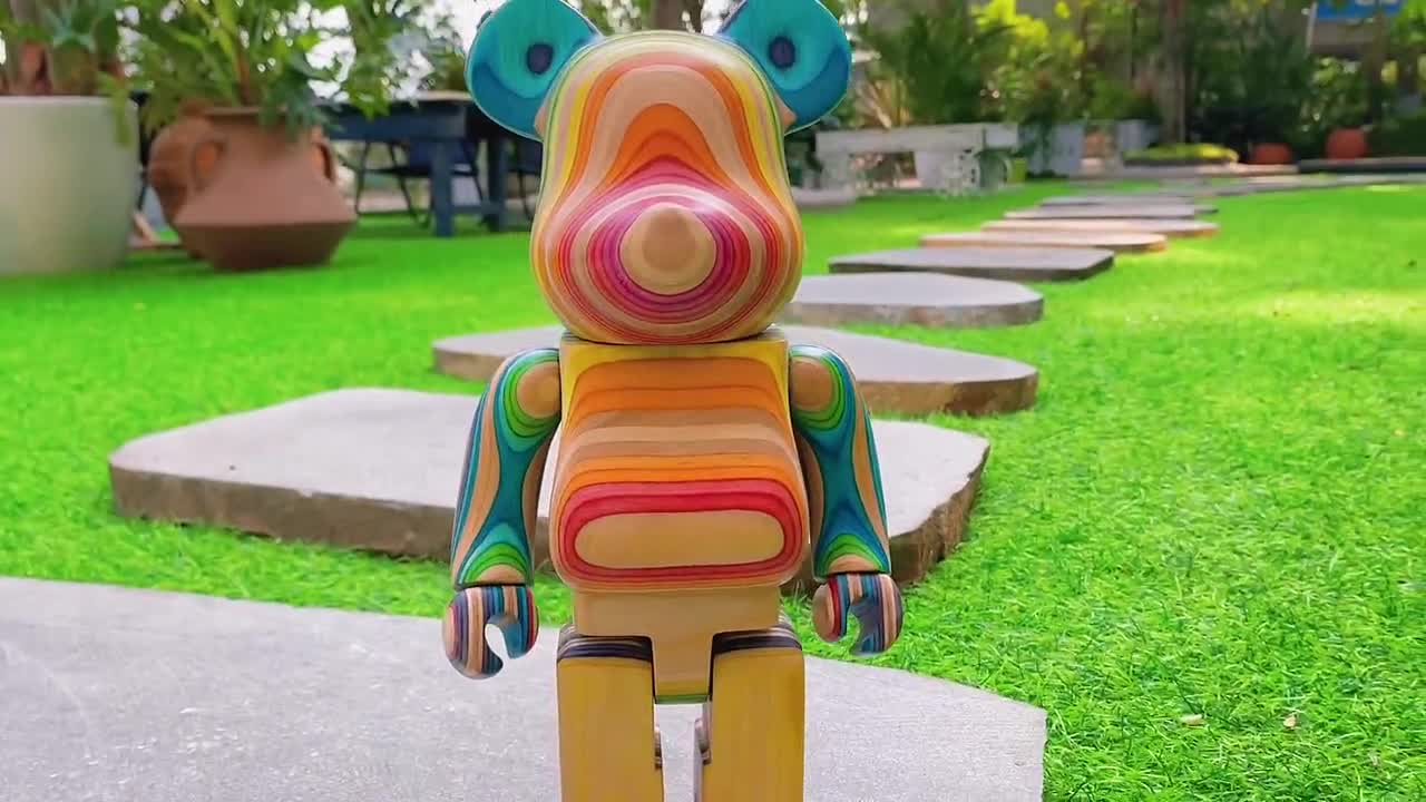 BE@RBRICK 400% Sk8board Rainbow X Haroshi Karimoku Sculpture