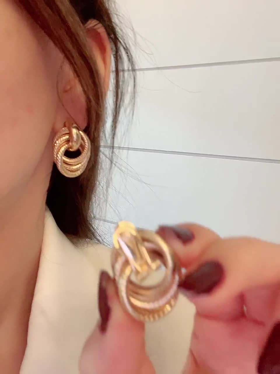 ■VINTAGE HOLLYWOOD■ Knotted Ring Earrings VH2479EA009M Silver Tone Vintage Knot Twisted Circle Intertwined Retro
