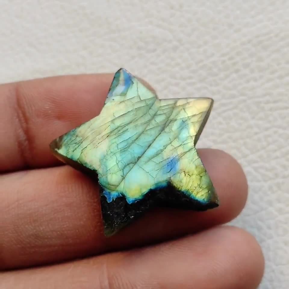 40ct 天然マルチ派手なラブラドライトカボション クレイビングスター