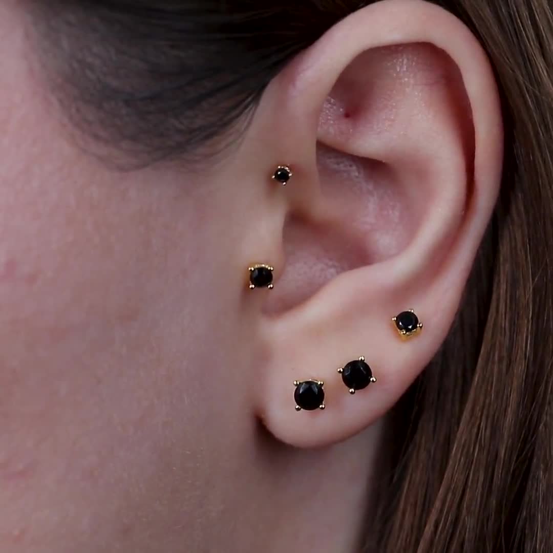 Gold Black Diamond Stud Earrings Tiny Black Stone Stud Earrings for Women 925 Sterling Silver Black Onyx Stud Earrings Small Stud Earring