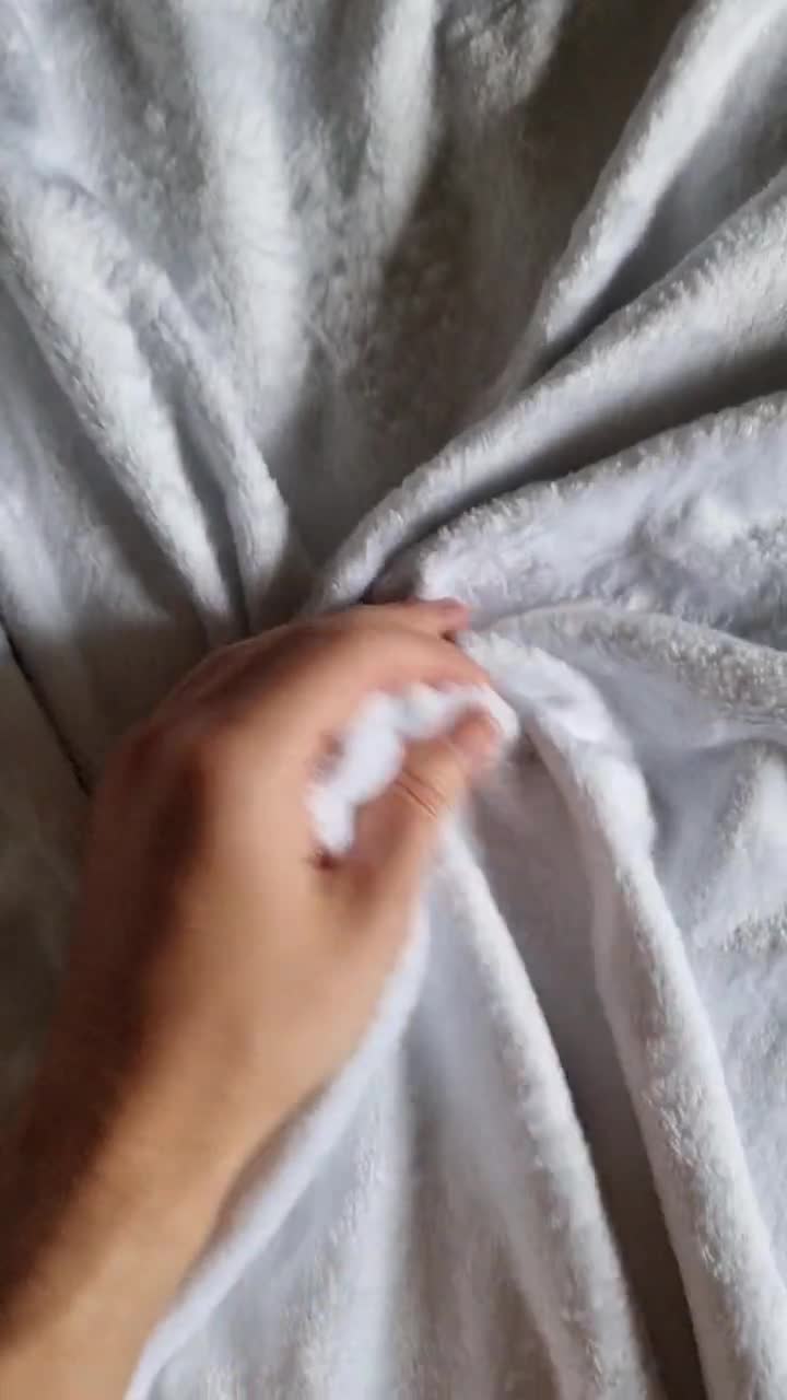 https://v.etsystatic.com/video/upload/q_auto/Blanket_Video_wqmr09.jpg