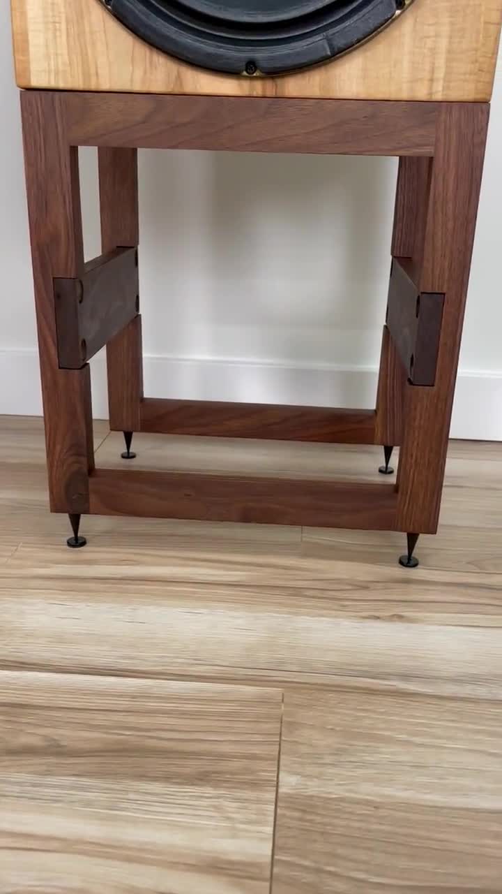 カスタマイズ可能なボックススピーカースタンドセット / HF3