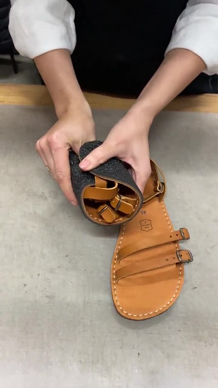 ミニマリスト♪【THE ROW】柔らかいレザー☆ベアサンダル Bare Sandal レザー サンダル ____ – The Row